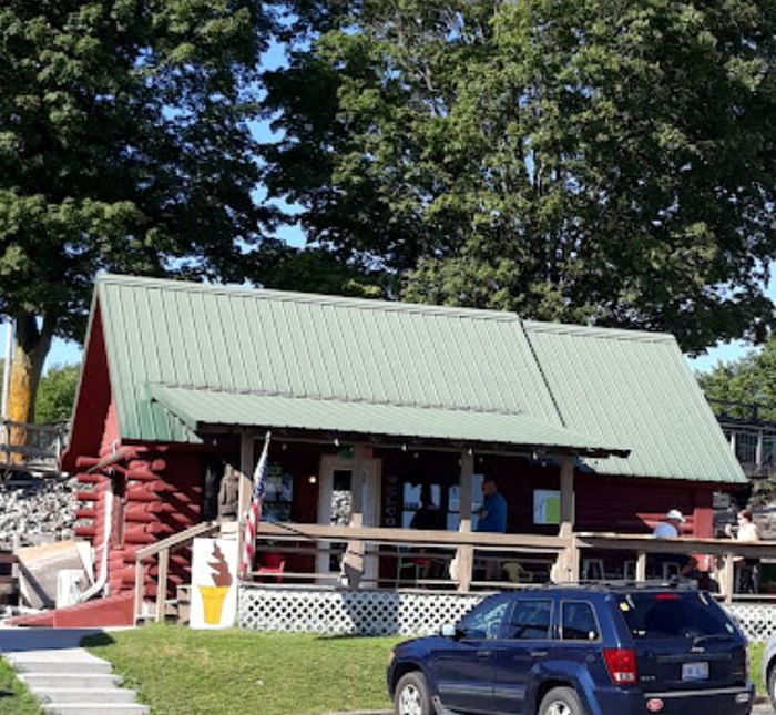 Crystal Falls Mini Golf & Ice Cream Shop - Web Listing